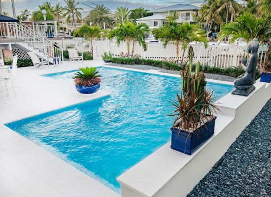13-key-largo-pool