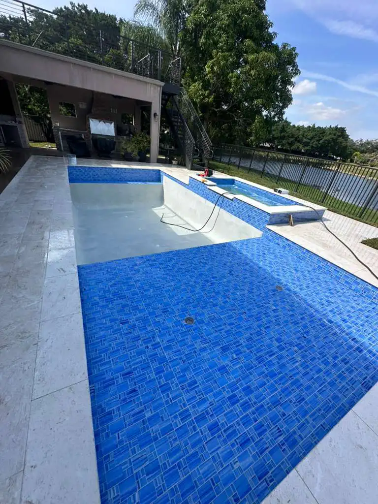 37-Weston-fl-pool construction-plaster